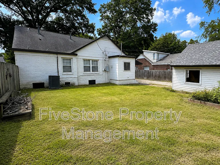 144 Northwood Dr — Photo 24