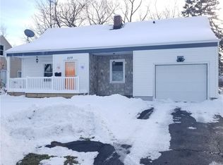 239 Russell Ave, Liverpool, NY 13088