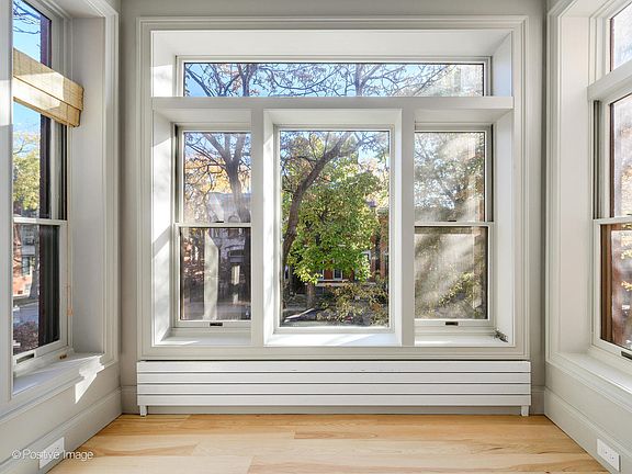 5th image of 1252 N Hoyne Ave #2