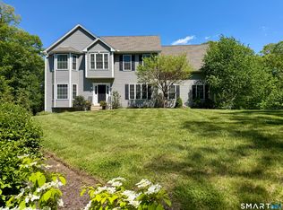 7 Jet Brook Rd, Newtown, CT 06470