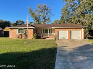 2011 Shady Dr, Elizabeth City, NC 27909