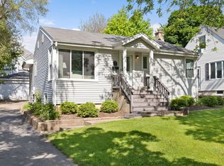 732 Prairie Ave, Barrington, IL