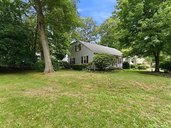3rd image of 127 Anawan Rd