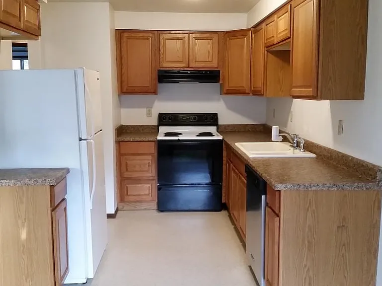 220 SW Maple St #220A — Photo 10