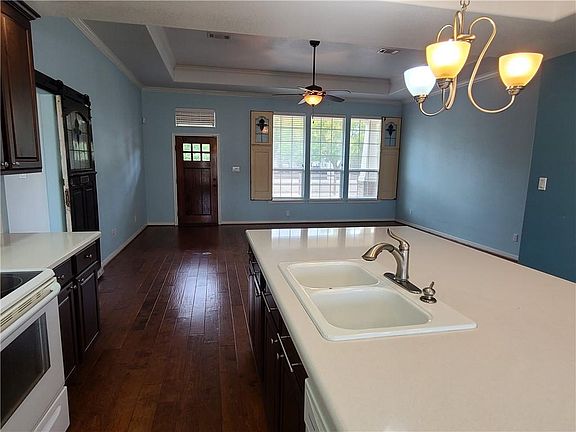 5th image of 109 Wandas Ct