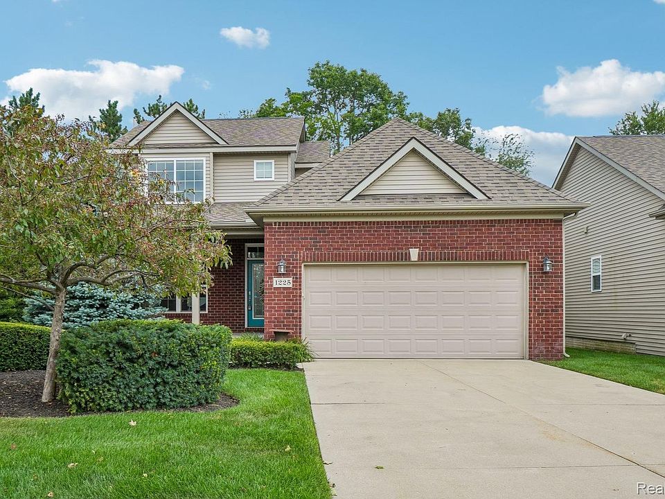 1st image of 1225 Cambridge Cir