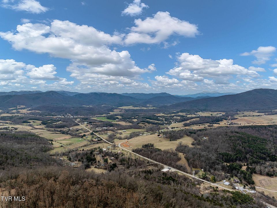 10th image of 8167 Asheville Hwy