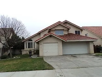 919 Keiko St photo 1