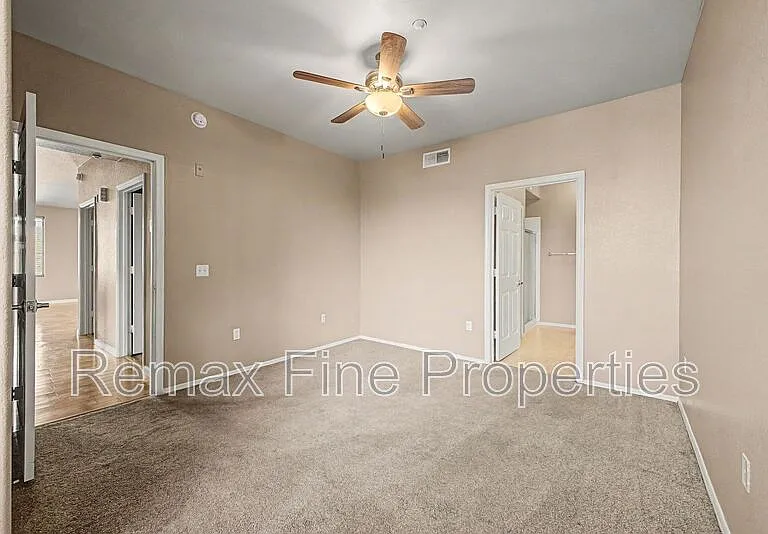 5303 N 7th St #324 — Photo 13