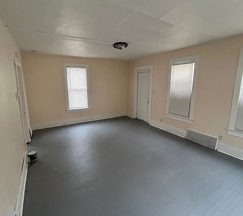 1st image of 3377 N Palmer St #133