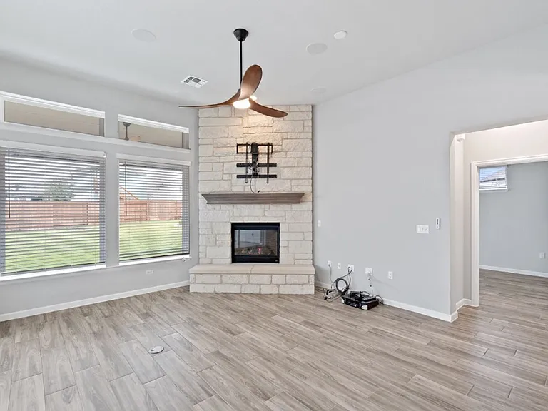 8316 Looksee Ln — Photo 13