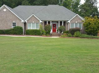 233 Hummingbird Ct, Hampton, GA 30228