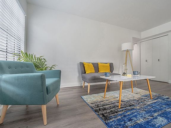 3rd image of 1320 Via Terrassa #Vm0116