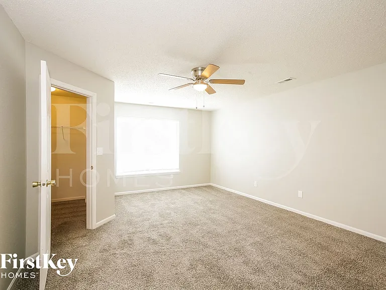 15392 Wandering Way — Photo 8