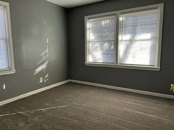 5th image of 2207 S Minneapolis Ave #2211