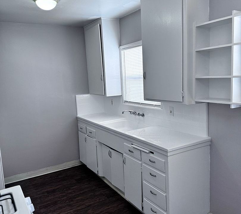 1st image of 116 S Orange Ave #1B-1Ba-550Sqft