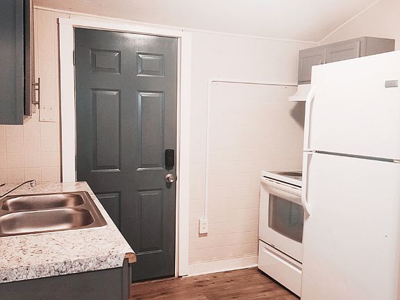 5th image of 1717 Columbia Ave #1719