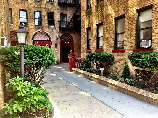 Rented by Bohemia Realty Group | media 16