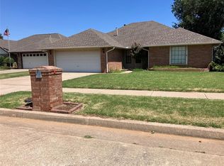 10323 Haven Cir, Midwest City, OK 73130