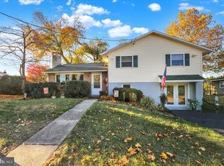 34 S Pearl St, Wernersville, PA