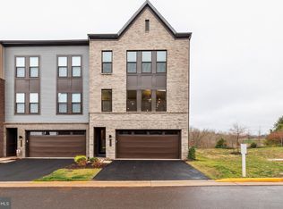 2623 Jetstream Rd, Herndon, VA 20171