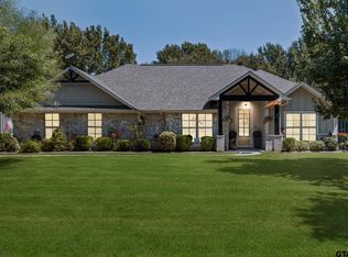17362 Rolling Crest Dr, Lindale, TX 75771