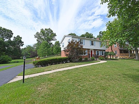 3rd image of 1337 Oak Knoll Dr