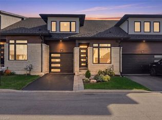 26 Bensley Ln, Hamilton, ON L9C0E7