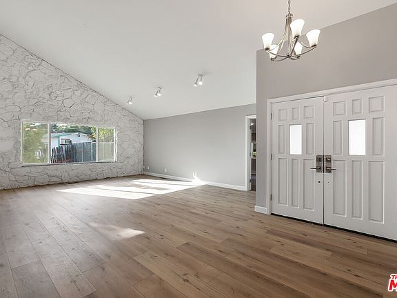 3rd image of 23937 Jensen Dr