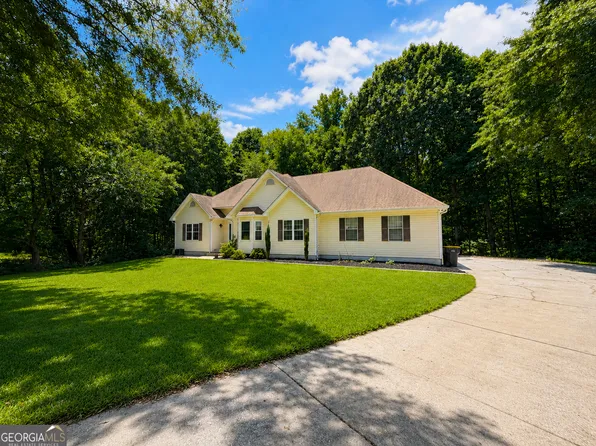 70 Wilkes Ct, Newnan, GA 30263