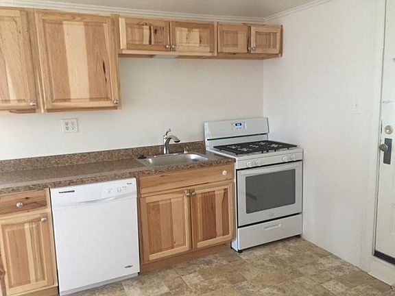 5th image of 830 N Weber St APT 5