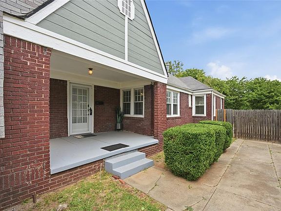 4th image of 937 NE 20th St