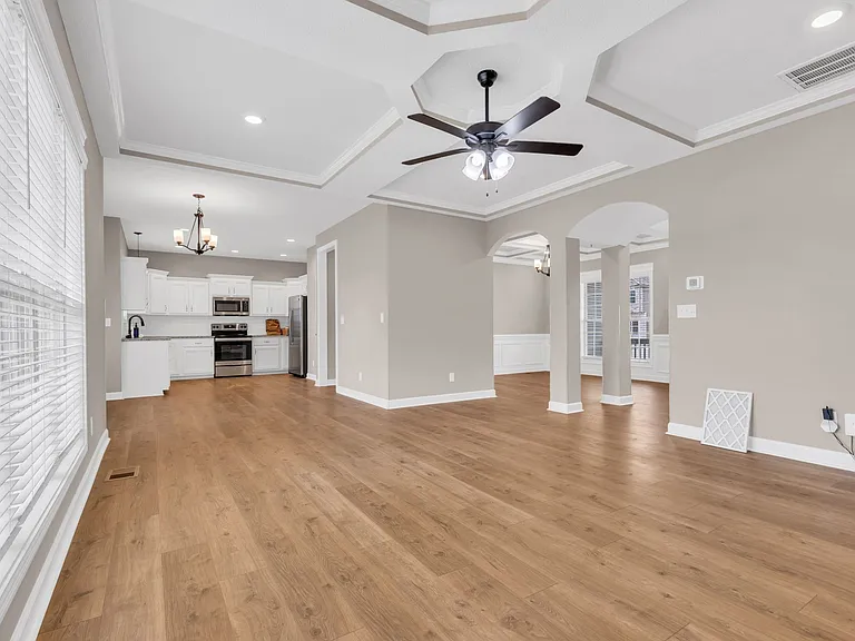 415 Glenstone Springs Dr — Photo 9
