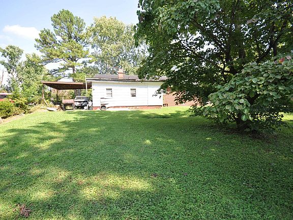 5th image of 2602 Butler Rd