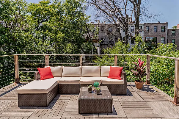 Sold by Engel and Völkers Brownstone Brooklyn | media 11