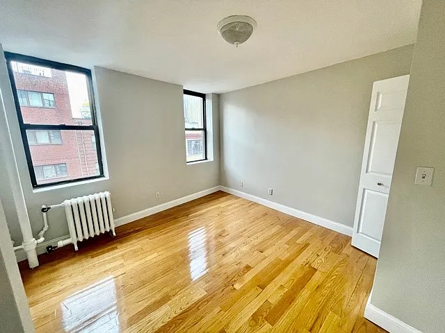 224 Hanover St #22 — Photo 11