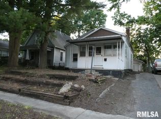 2537 S 10th St, Springfield, IL 62703