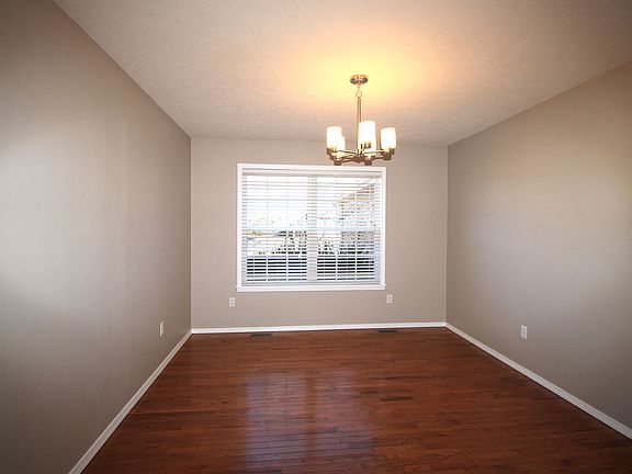 Formal Dining Room/Office