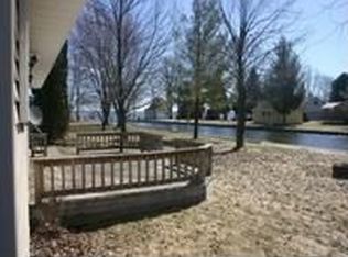 104 Whites Ct, Houghton Lake, MI 48629