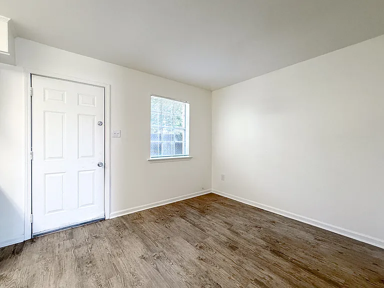 D'Iberville Townhomes — Photo 12