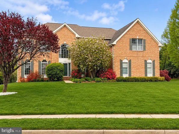 1789 Clovermeadow Dr, Vienna, VA 22182
