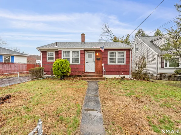 7 Richard Terrace, Waterbury, CT 06705