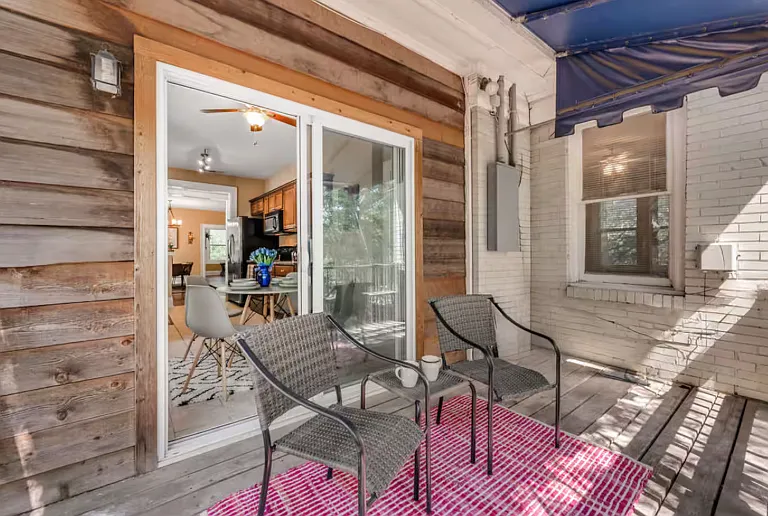 4303 Vandelia St — Photo 24
