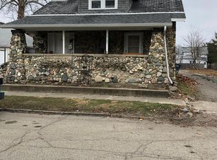 410 1/2 E 15th St, Anderson, IN 46016