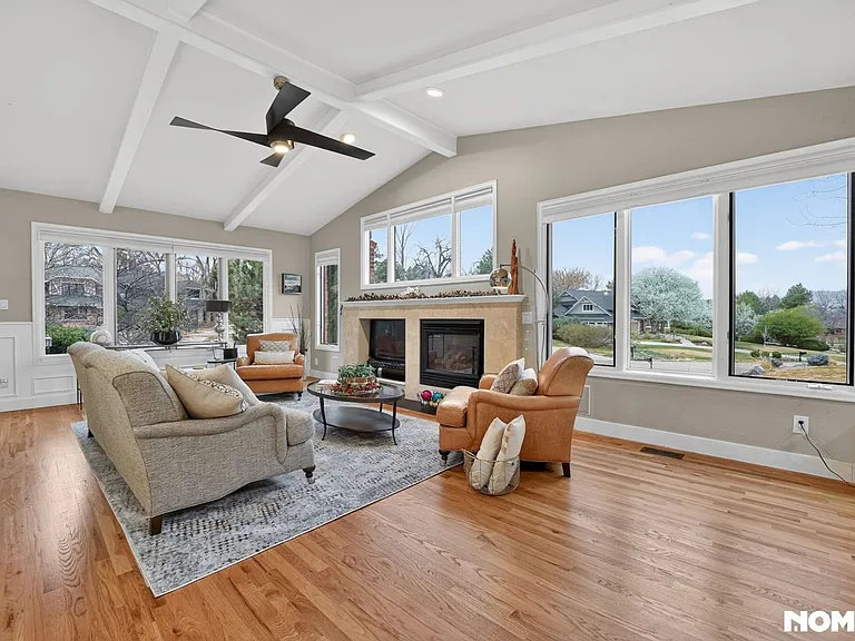 8433 Sawtooth Ln — Photo 1