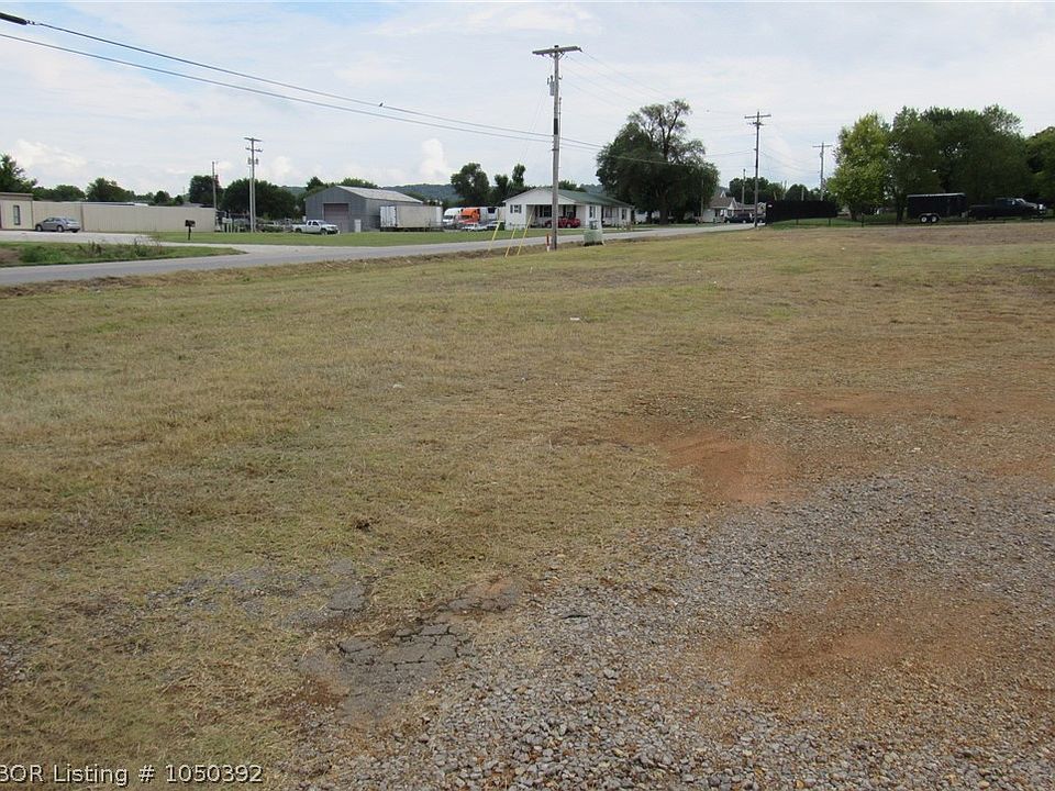 111 W Randall Wobbe Ln, Springdale, AR 72764 Zillow