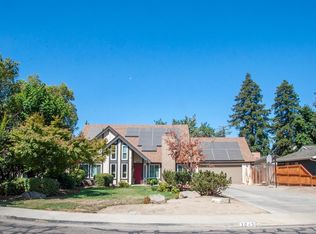 3045 S Oak Park St, Visalia, CA 93277