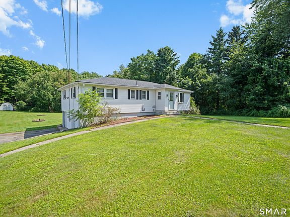 4th image of 532 Nova Scotia Hill Road