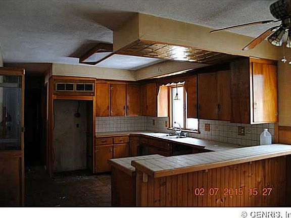 5th image of 34 Ronnie Ln