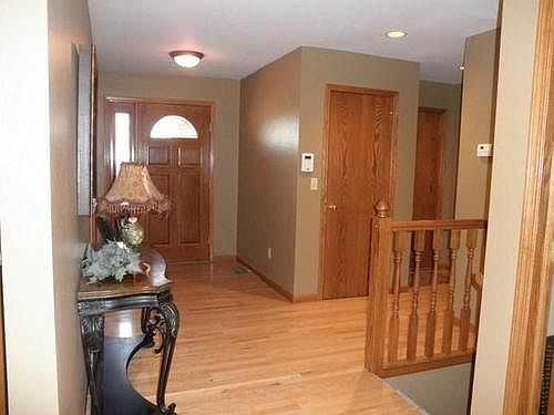 3rd image of 3211 Cabrillo Dr